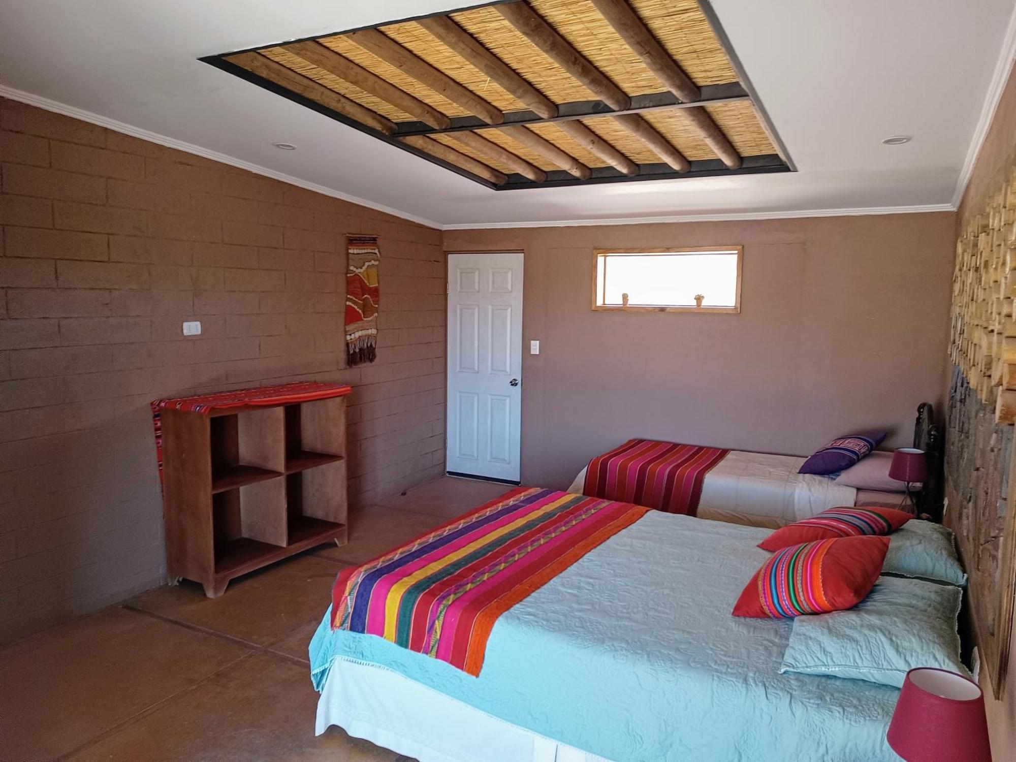 Tiunur Lodge Solor Bagian luar foto