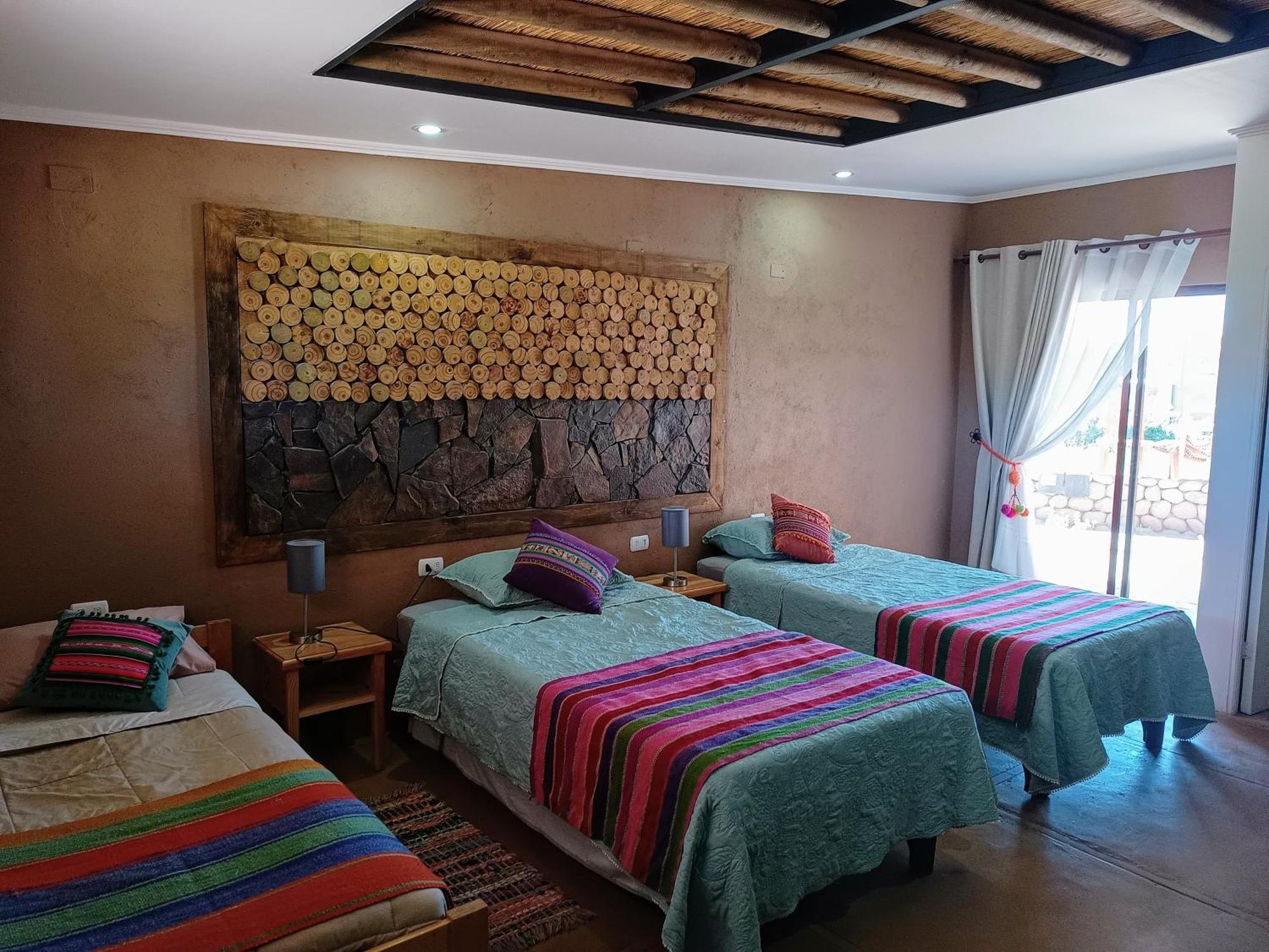 Tiunur Lodge Solor Bagian luar foto