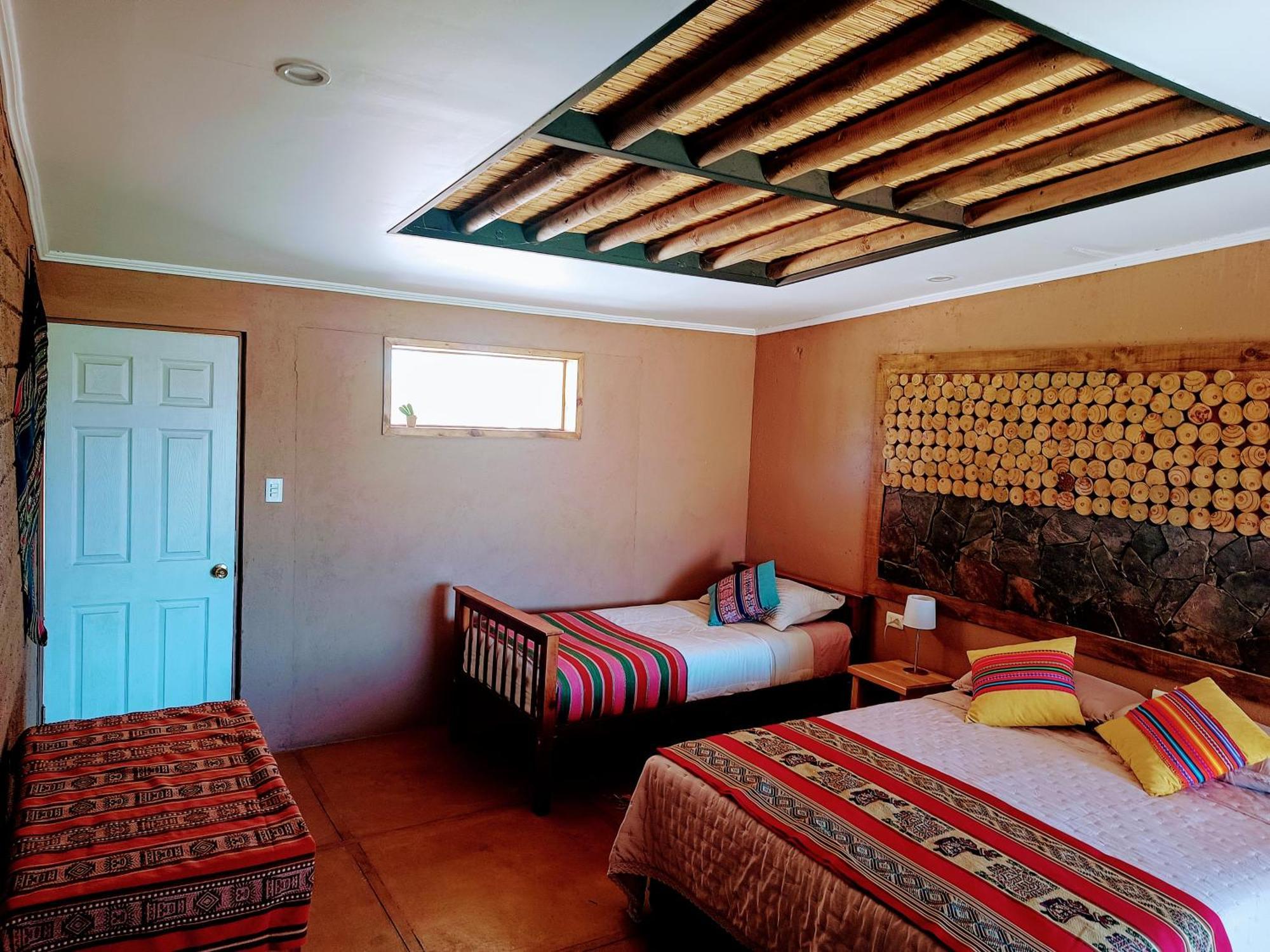 Tiunur Lodge Solor Bagian luar foto