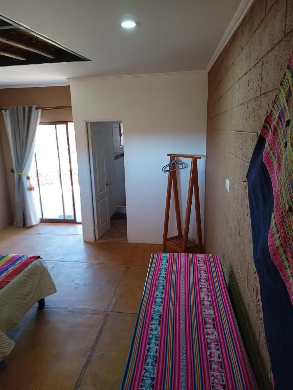 Tiunur Lodge Solor Bagian luar foto
