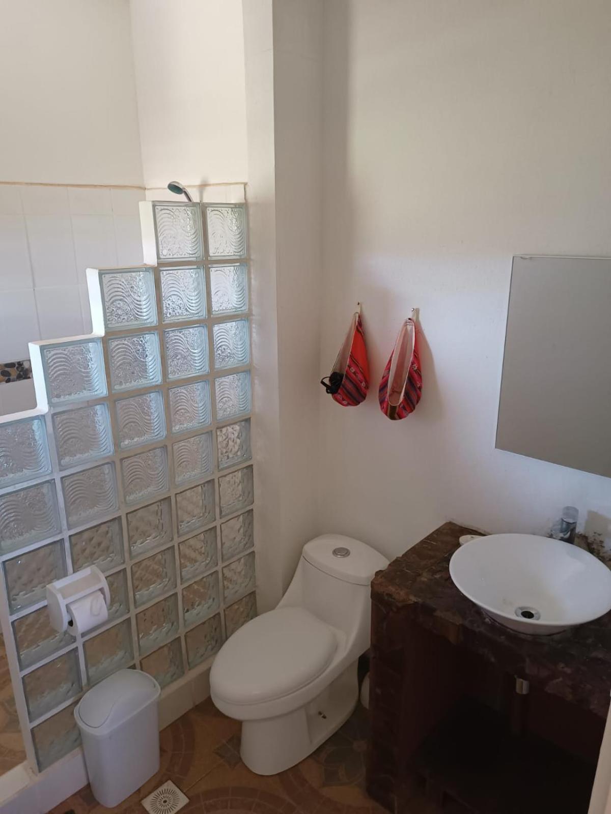 Tiunur Lodge Solor Bagian luar foto